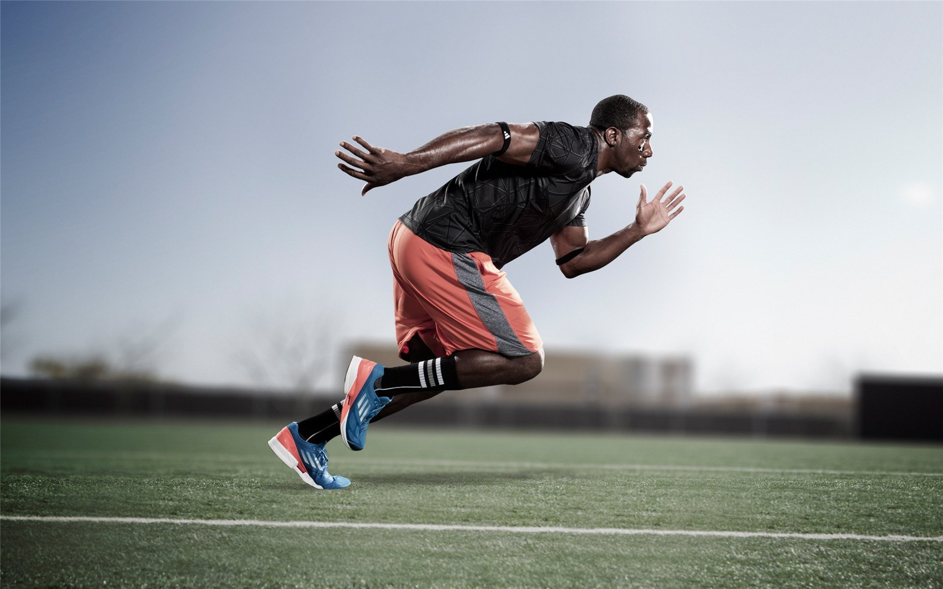 切尔西快速反击压制对手节奏，切尔西的对手